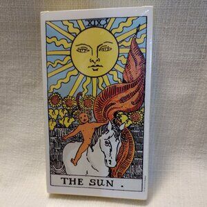 🌟 Giant Rider-Waite® Tarot